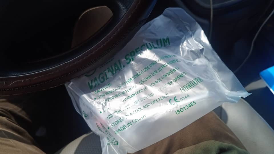 Sterile Vaginal Speculum with Lock