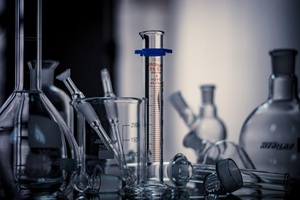 Glassware & Plasticware