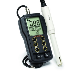 HANNA pH/EC/TDS/Temperature meter with CAL Check™